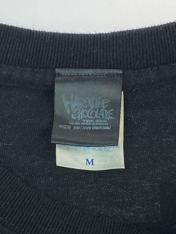 【中古品】【メンズ】 HARDCORE CHOCOLATE ハードコアチョコレート 来来！キョンシーズ 特殊霊魂 復刻版 SS TEE ショートスリーブ 半袖 プリント Tシャツ メンズ トップス 146-260731-em-14-min サイズ：M カラー：ブラック 万代Net店