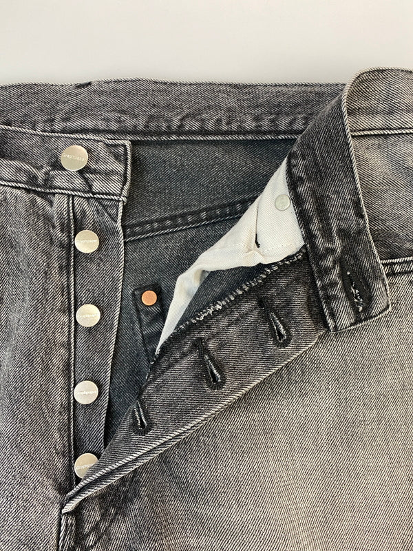 【中古品】【メンズ】 GRAPHPAPER グラフペーパー SELVAGE DENIM FIVE POCKET WIDE STRAIGHT PANTS GU251-40184LB セルビッチ デニム ファイブ ポケット ワイド ストレート パンツ ボトムス 151-260804-yn-08-min サイズ：1 カラー：グレー 万代Net店