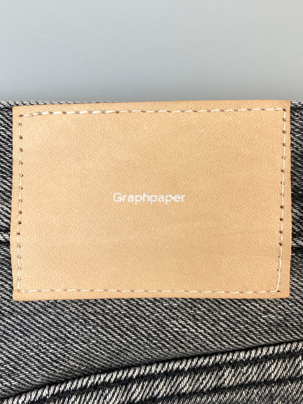 【中古品】【メンズ】 GRAPHPAPER グラフペーパー SELVAGE DENIM FIVE POCKET WIDE STRAIGHT PANTS GU251-40184LB セルビッチ デニム ファイブ ポケット ワイド ストレート パンツ ボトムス 151-260804-yn-08-min サイズ：1 カラー：グレー 万代Net店