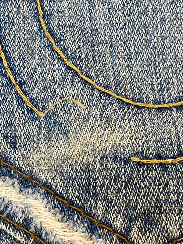 【現状渡し品】【メンズ】 TRUE RELIGION トゥルーレリジョン JOEY DENIM PANTS ジョーイ デニム パンツ ボトムス 152-260804-yn-11-min サイズ：ROW30 SEAT33 カラー：ライトインディゴ 万代Net店