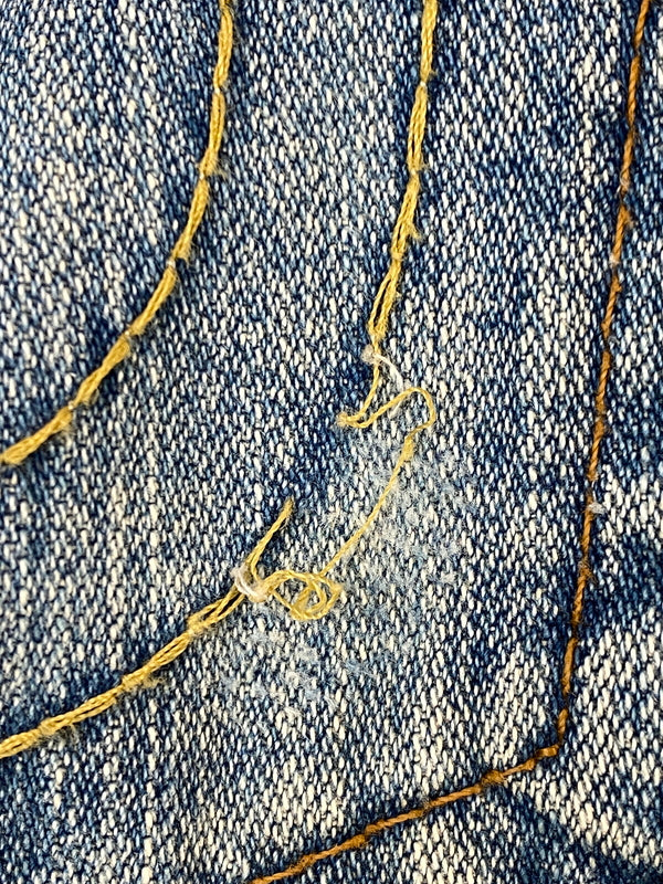 【現状渡し品】【メンズ】 TRUE RELIGION トゥルーレリジョン JOEY DENIM PANTS ジョーイ デニム パンツ ボトムス 152-260804-yn-11-min サイズ：ROW30 SEAT33 カラー：ライトインディゴ 万代Net店