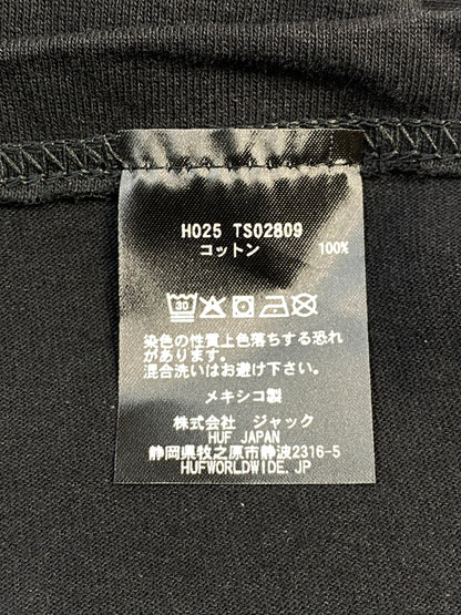 【中古品】【メンズ】 HUF ハフ METAL GEAR SOLID LEGACY SS TEE 25H TS02809 メタルギアソリッド レガシー ショートスリーブ 半袖Tシャツ メンズ トップス 142-260731-em-08-min サイズ：XXL カラー：ブラック 万代Net店