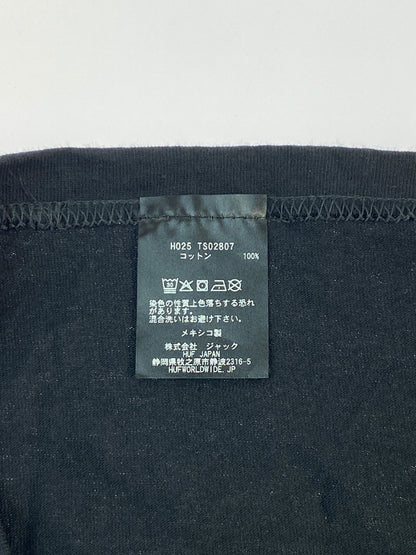 【中古品】【メンズ】 HUF ハフ MGS1 TEE 25H TS02807 半袖Tシャツ メンズ トップス ショートスリーブ メタルギア ソリッド 142-260731-em-09-min サイズ：XXL カラー：ブラック 万代Net店