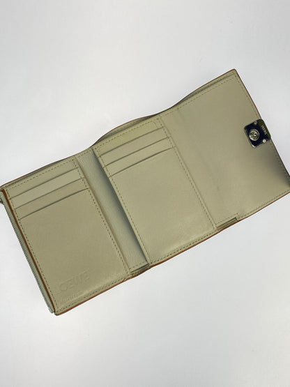 【中古品】【レディース】 LOEWE ロエベ トライフォールドウォレット 三つ折り財布 181-260809-em-21-min カラー：ベージュ系 万代Net店