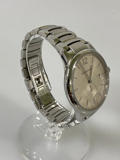 【中古品】【メンズ/レディース】 BURBERRY ザ・クラッシック ラウンド クロノグラフ BU10004 腕時計 ウォッチ 3針モデル 197-260731-em-88-min カラー：シルバー 万代Net店