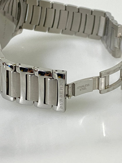 【中古品】【メンズ/レディース】 BURBERRY ザ・クラッシック ラウンド クロノグラフ BU10004 腕時計 ウォッチ 3針モデル 197-260731-em-88-min カラー：シルバー 万代Net店
