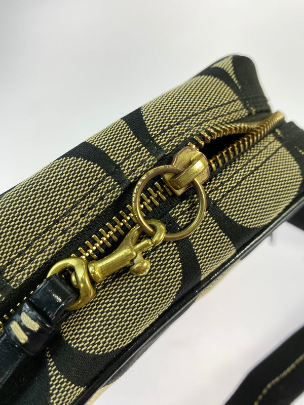 【中古品】【レディース】 COACH コーチ 10128 シグネチャー ショルダーバッグ 180-260805-zi-32-min カラー：ブラック/ベージュ 万代Net店
