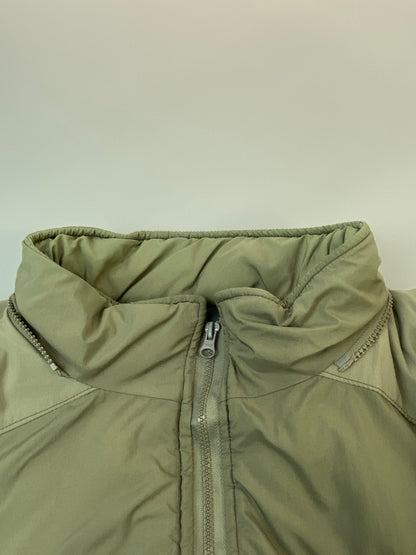 【中古品】【メンズ】 U.S.ARMY ユーエスアーミーLEVEL7 INSULATIVE JACKET レベル7 インシュレイティブ ジャケット ダウン アウター 146-260804-hu-10-min サイズ：M カラー：カーキ系 万代Net店