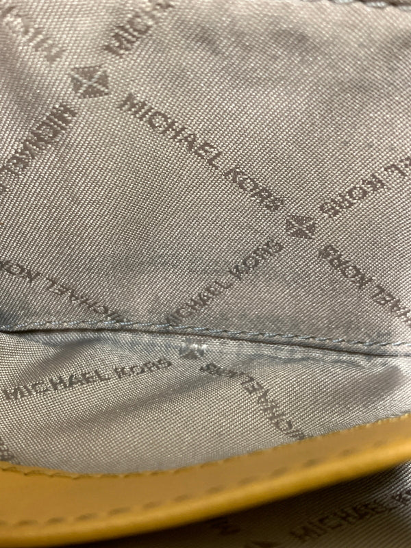 【中古品】【レディース】 MICHAEL KORS マイケルコース JET SET TRAVEL WALLET ジェットセットトラベル MKシグネチャー 二つ折り財布 200-260806-yn-24-min カラー：オフホワイト 万代Net店