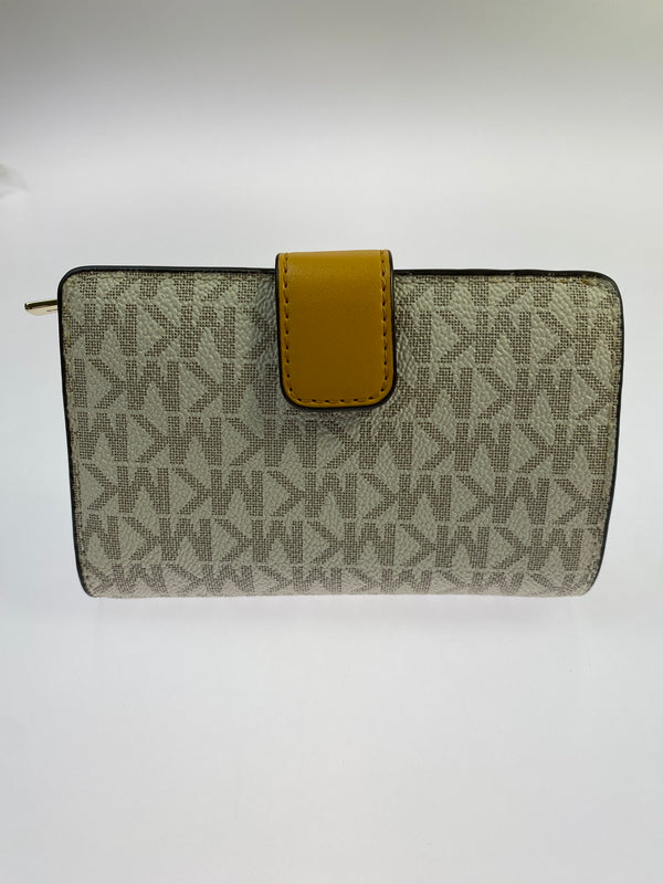 【中古品】【レディース】 MICHAEL KORS マイケルコース JET SET TRAVEL WALLET ジェットセットトラベル MKシグネチャー 二つ折り財布 200-260806-yn-24-min カラー：オフホワイト 万代Net店