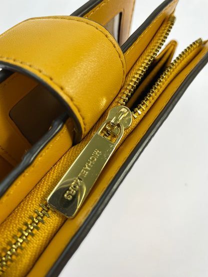 【中古品】【レディース】 MICHAEL KORS マイケルコース JET SET TRAVEL WALLET ジェットセットトラベル MKシグネチャー 二つ折り財布 200-260806-yn-24-min カラー：オフホワイト 万代Net店