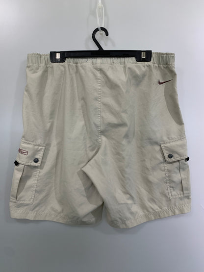【中古品】【メンズ】 NIKE ナイキ ACG 00'S CARGO SHORTS 00年代 カーゴ ショーツ 半ズボン ショートパンツ ボトムス 157-260804-hu-45-min サイズ：XL カラー：アイボリー系 万代Net店