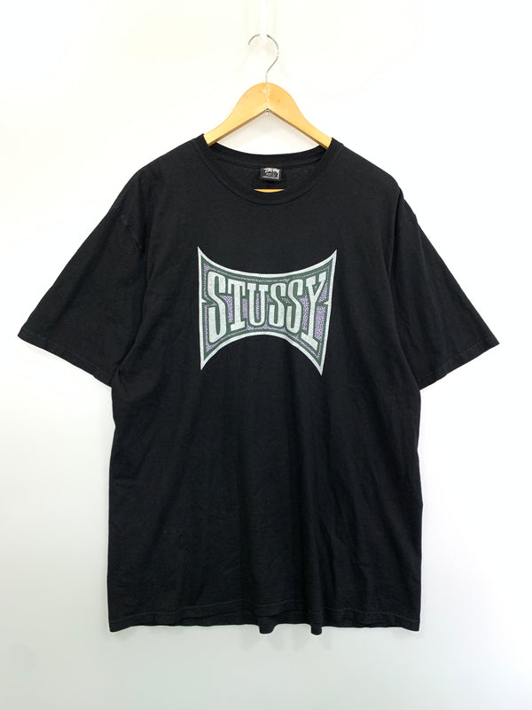 【中古品】【メンズ】 STUSSY ステューシー LOGO PRINT TEE ロゴ プリント ティー 半袖 Ｔシャツ ティーシャツ ショートスリーブ 142-260804-hu-54-min サイズ：L カラー：ブラック 万代Net店