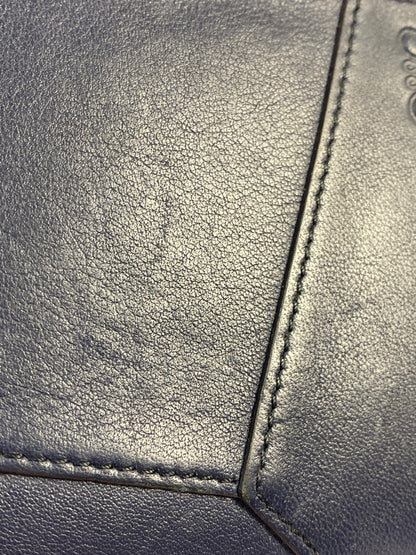 【現状渡し品】【メンズ/レディース】 LOEWE ロエベ PUZZLE FDGE BIFOLD COIN WALLET パズル バイフォールド コインウォレット 二つ折り財布 181-260806-yn-11-min カラー：ネイビー 万代Net店