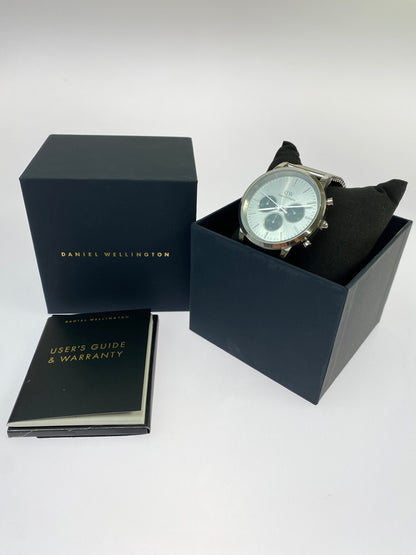 【中古品】【メンズ】 DANIEL WELLINGTON ダニエルウェリントン ICONIC CHRONOGRAPH G4C61102545 アイコニック クロノグラフ 腕時計 192-260806-yn-16-min カラー：シルバー 万代Net店