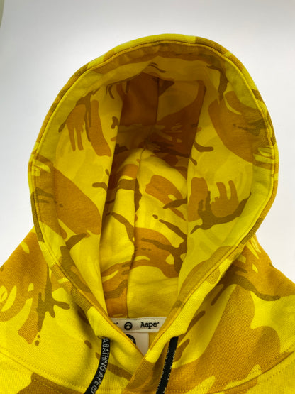 【中古品】【メンズ】 A BATHING APE アベイシングエイプ CAMO HOODIE カモ フーディ メンズ トップス 迷彩 パーカー フード付き スウェット 142-260817-em-23-min サイズ：L カラー：イエロー系 万代Net店