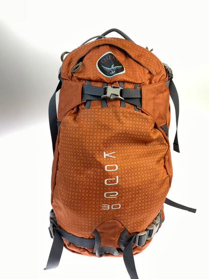 【現状渡し品】【メンズ/レディース】 OSPRAY オスプレー KESTREL 38 ケストレル 38 バックパック リュックサック アウトドア 鞄 登山 188-260809-em-05-min カラー：オレンジ系 万代Net店