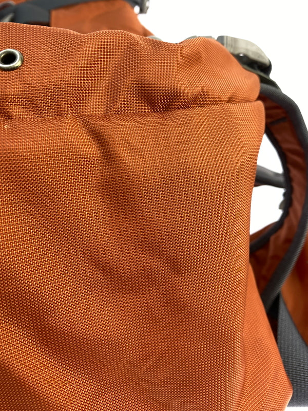 【現状渡し品】【メンズ/レディース】 OSPRAY オスプレー KESTREL 38 ケストレル 38 バックパック リュックサック アウトドア 鞄 登山 188-260809-em-05-min カラー：オレンジ系 万代Net店
