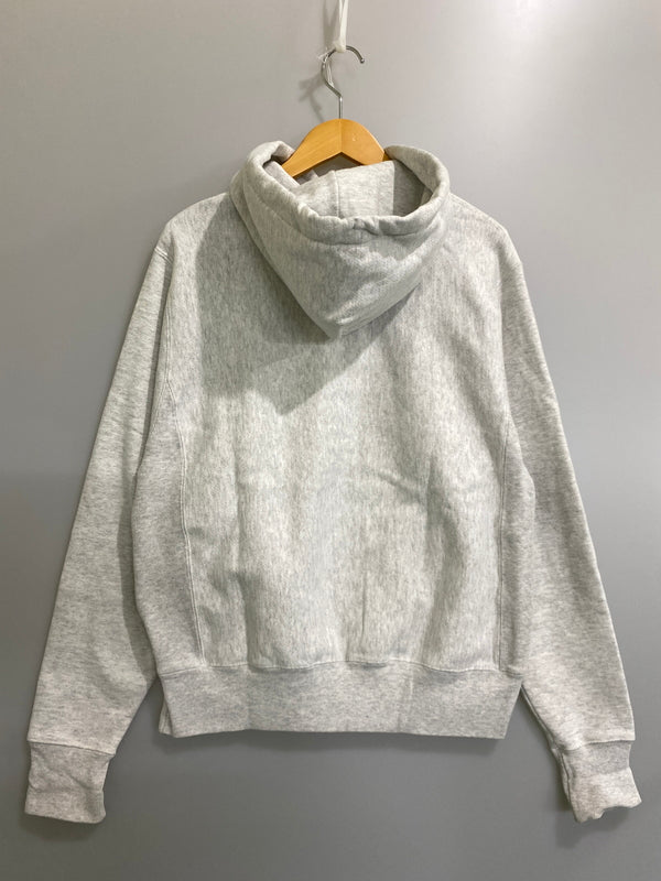 【中古品】【メンズ】 CHAMPION チャンピオン REVERSE WEAVE PRINT HOODIE リバースウィーブ プリント フーディ パーカー トップス 148-260807-jt-08-min サイズ：S カラー：ホワイト/グレー 万代Net店