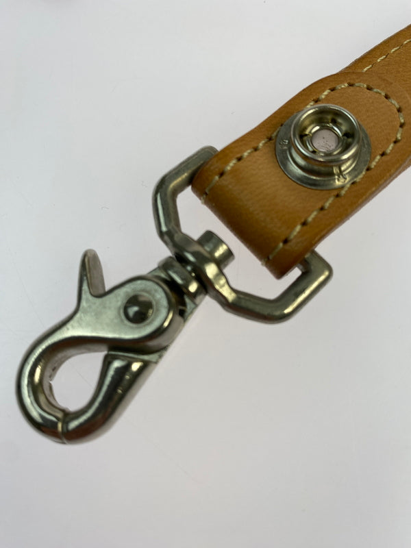 【中古品】【メンズ/レディース】 WILD S WANS ワイルドスワンズ キーホルダー レザー アクセサリー 小物 キーリング 208-260809-em-34-min カラー：シルバー/ブラウン 万代Net店
