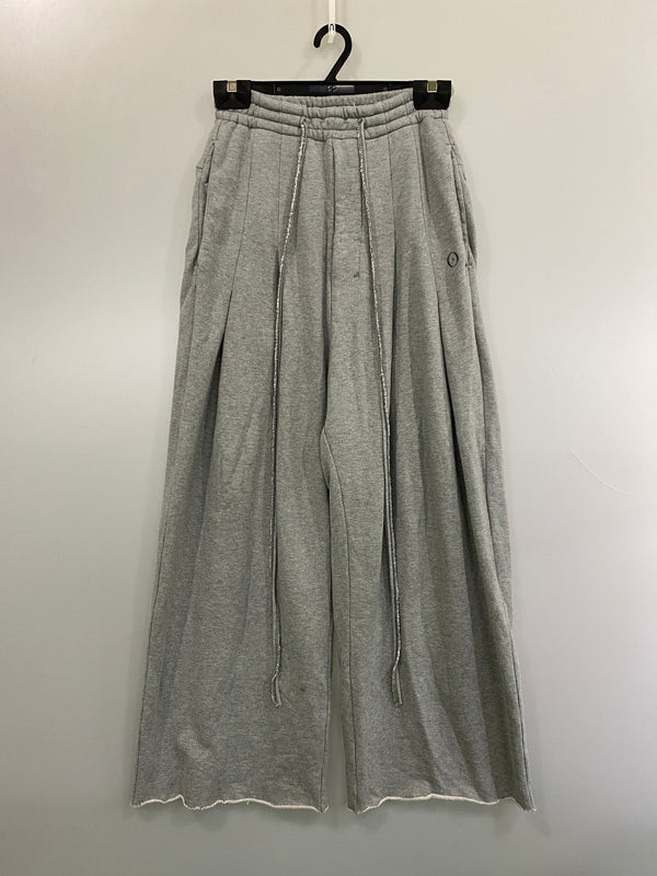 【中古品】【メンズ】 SHINYA KOZUKA シンヤコヅカ 2502SK38 ORDINARY HOME BAGGY ISSUE オーディナリー ホーム バギー イシュー ボトムス 151-260807-jt-31-min サイズ：XS カラー：グレー 万代Net店