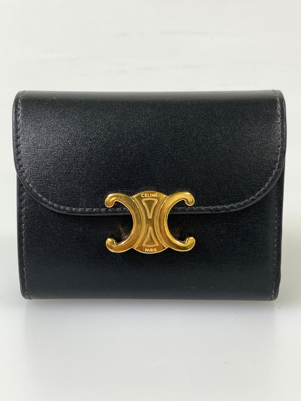 【中古品】【メンズ】 CELINE セリーヌ トリオンフ スモールフラップウォレット 財布 181-260811-hu-17-min カラー：ブラック 万代Net店