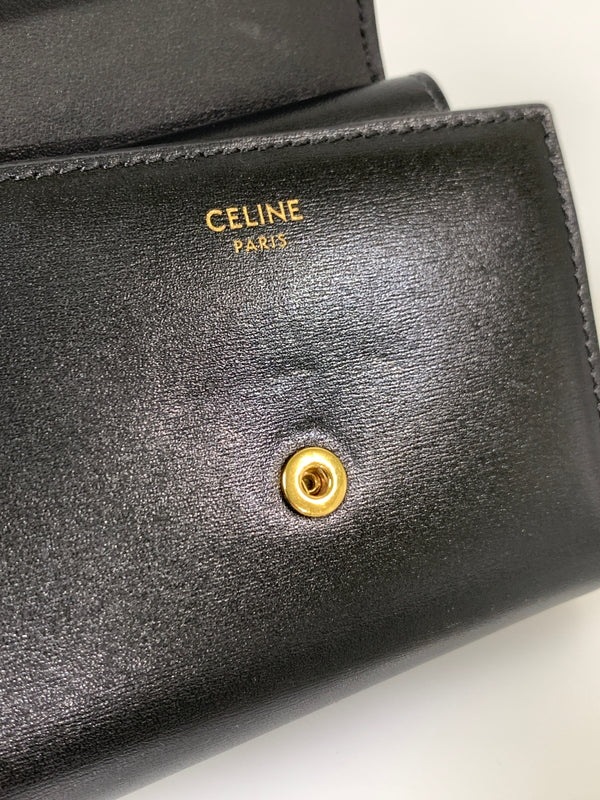 【中古品】【メンズ】 CELINE セリーヌ トリオンフ スモールフラップウォレット 財布 181-260811-hu-17-min カラー：ブラック 万代Net店
