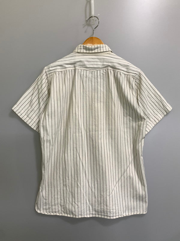 【中古品】【メンズ】 SUGAR CANE シュガーケーン FICTION ROMANCE 8.5OZ. WHITE WABASH STRIPE WORK SHIRT SC37275 半袖 シャツ 145-260811-hu-28-min サイズ：S 14-14 1/2 カラー：ホワイト 万代Net店