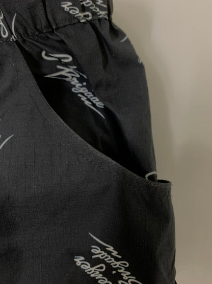 【中古品】【メンズ】 CHALLENGER チャレンジャー MULTI SIGNATURE CARGO SHORTS ボトムス マルチシグネチャー カーゴ ショーツ 半ズボン 153-260811-hu-29-min サイズ：M カラー：ブラック 万代Net店