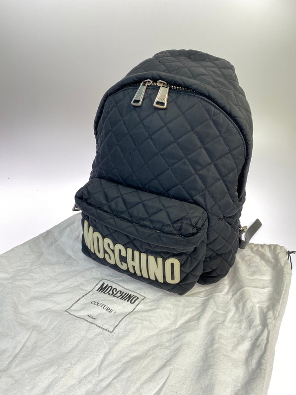 【現状渡し品】【メンズ/レディース】 MOSCHINO モスキーノ QUILTING BACKPACK キルティング バックパック リュックサック 鞄 188-260809-em-02-min カラー：ブラック 万代Net店