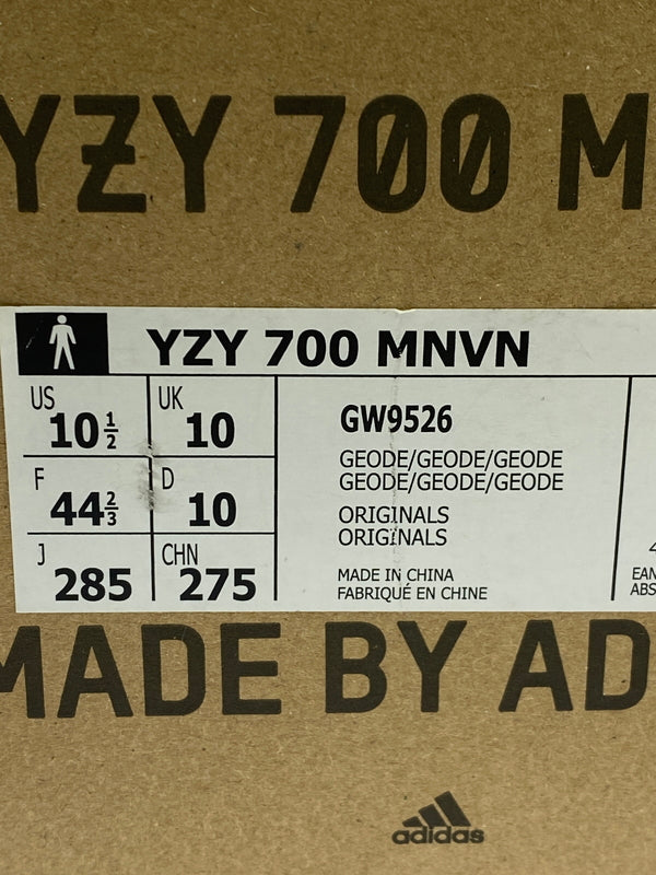 【中古品】【メンズ】 ADIDAS アディダス YEEZY BOOST 700 MNVN GEOGE GW9526 イージー700 ジオード メンズ スニーカー 靴 シューズ 161-260809-em-16-min サイズ：28.5cm カラー：ブラック/パープル 万代Net店