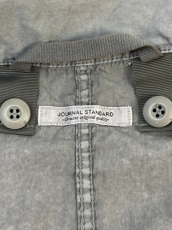【中古品】【メンズ】 JOURNAL STANDARD ジャーナルスタンダード MILITARY JACKET 26-011-600-2030-1-0 ミリタリージャケット メンズ ライト アウター 147-260817-em-32-min サイズ：Ｌ カラー：グレー 万代Net店