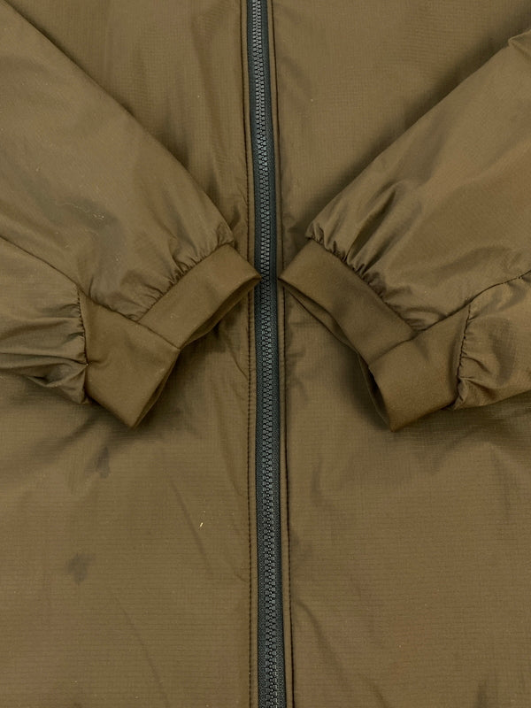 【現状渡し品】【メンズ】 ARC’TERYX アークテリクス X000009561 ATOM JACKET アトム ジャケット アウター 144-260813-zi-44-min サイズ：XL カラー：ブラウン 万代Net店