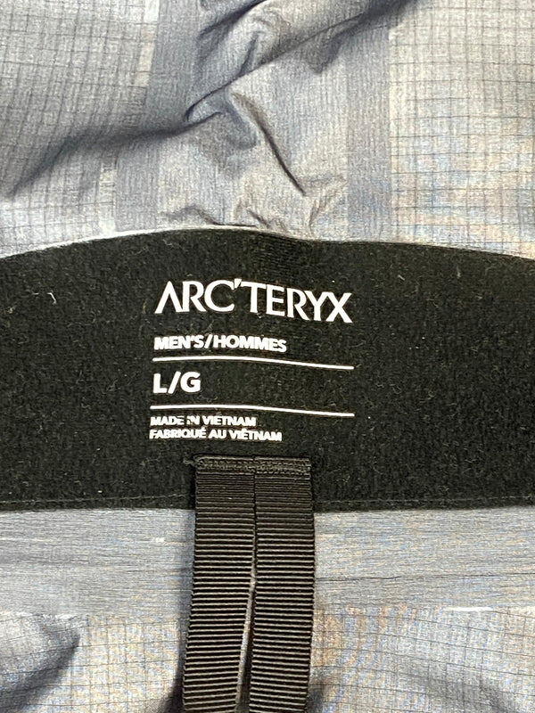 【中古美品】【メンズ】 ARC'TERYX アークテリクス X000010283 BETA SV JACKET ベータジャケット 144-260813-zi-45-min サイズ：L カラー：グリーンカーキ 万代Net店