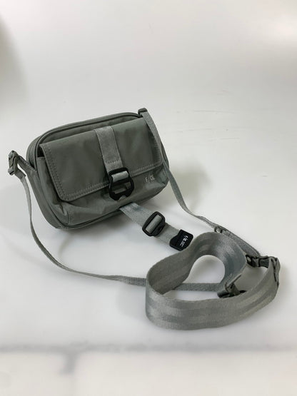 【中古品】【メンズ/レディース】 F/CE エフシーイー SHOULDER BAG ショルダーバッグ カバン ナイロン 188-260817-em-06-min カラー：グレーグリーン 万代Net店