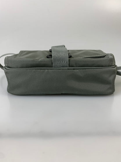 【中古品】【メンズ/レディース】 F/CE エフシーイー SHOULDER BAG ショルダーバッグ カバン ナイロン 188-260817-em-06-min カラー：グレーグリーン 万代Net店