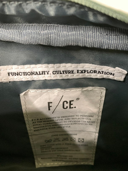 【中古品】【メンズ/レディース】 F/CE エフシーイー SHOULDER BAG ショルダーバッグ カバン ナイロン 188-260817-em-06-min カラー：グレーグリーン 万代Net店