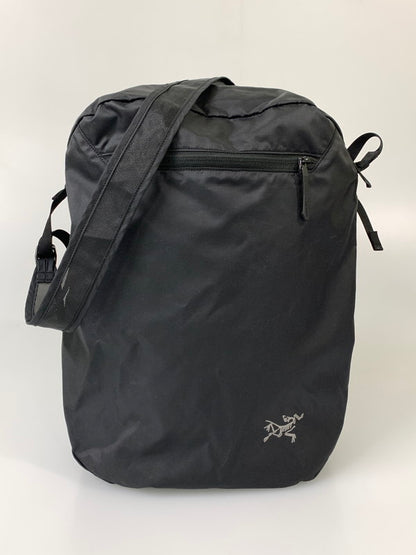 【中古品】【メンズ/レディース】 ARC'TERYX アークテリクス HELIAD 12 TOTE SHOULDER X000006067 ヒリアド 12 トート ショルダー バッグ トートバッグ 軽量 カバン 188-260817-em-03-min カラー：ブラック 万代Net店