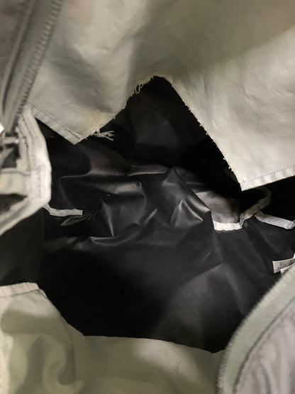 【中古品】【メンズ/レディース】 ARC'TERYX アークテリクス HELIAD 12 TOTE SHOULDER X000006067 ヒリアド 12 トート ショルダー バッグ トートバッグ 軽量 カバン 188-260817-em-03-min カラー：ブラック 万代Net店