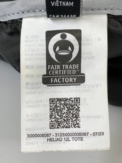 【中古品】【メンズ/レディース】 ARC'TERYX アークテリクス HELIAD 12 TOTE SHOULDER X000006067 ヒリアド 12 トート ショルダー バッグ トートバッグ 軽量 カバン 188-260817-em-03-min カラー：ブラック 万代Net店