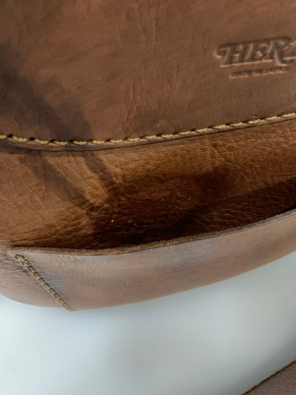【中古品】【メンズ/レディース】 HERZ ヘルツ LEATHER SHOULDER BAG レザー ショルダーバッグ 革鞄 ハンドメイド 188-260817-em-02-min カラー：ブラウン 万代Net店