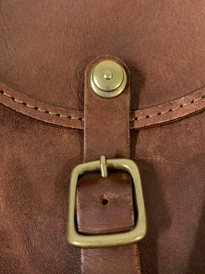 【中古品】【メンズ/レディース】 HERZ ヘルツ LEATHER SHOULDER BAG レザー ショルダーバッグ 革鞄 ハンドメイド 188-260817-em-02-min カラー：ブラウン 万代Net店