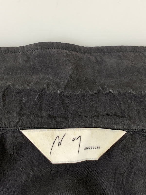 【現状渡し品】【メンズ】 ANCELLM アンセルム ANC-SH49 25SS AGING EMBROIDERY SHIRT エイジング エンブロイダリー シャツ 141-260813-zi-04-min カラー：ブラック 万代Net店