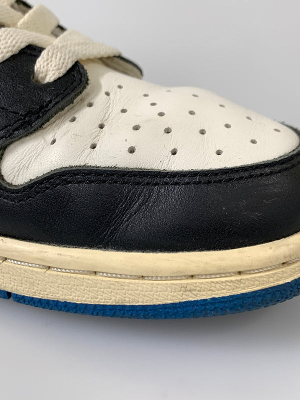 【中古品】【メンズ】 TRAVIS SCOTT × FRAGMENT DESIGN×NIKE AIR JORDAN トラヴィス スコット フラグメント デザイン ナイキ 1 LOW OG SP DM7866-140 160-260811-hu-03-min サイズ：28cm カラー：ブルー/ブラック/ホワイト 万代Net店