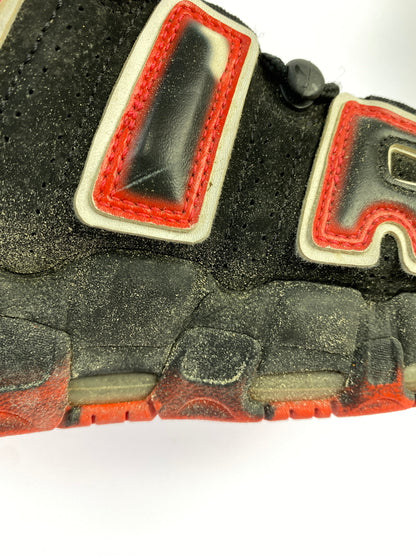 【中古品】【メンズ】 NIKE ナイキ AIR MORE UP TEMPO CJ6129-001 エアー モアアップテンポ スニーカー 靴 160-260819-jt-04-min サイズ：US 9 27.0cm カラー：ブラック/レッド 万代Net店