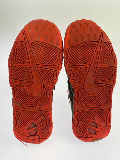 【中古品】【メンズ】 NIKE ナイキ AIR MORE UP TEMPO CJ6129-001 エアー モアアップテンポ スニーカー 靴 160-260819-jt-04-min サイズ：US 9 27.0cm カラー：ブラック/レッド 万代Net店