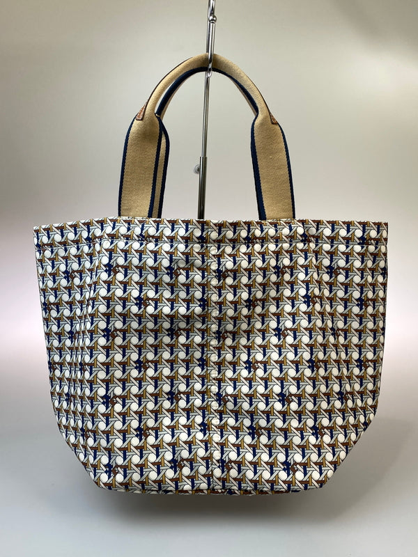【中古品】【メンズ/レディース】 TORY BURCH トリーバーチ グレイシートートバッグ 軽量カバン 総柄 180-260823-em-38-min カラー：マルチカラー 万代Net店