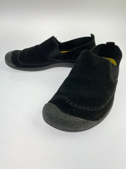 【中古品】【メンズ】 KEEN キーン HOWSER SUEDE SLIP-ON 1024944 ハウザー スウェード スリッポン メンズ 靴 シューズ 165-260820-em-25-min サイズ：26.5cm カラー：ブラック 万代Net店