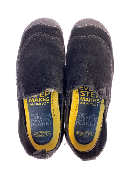 【中古品】【メンズ】 KEEN キーン HOWSER SUEDE SLIP-ON 1024944 ハウザー スウェード スリッポン メンズ 靴 シューズ 165-260820-em-25-min サイズ：26.5cm カラー：ブラック 万代Net店