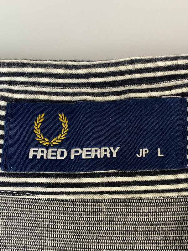 【中古品】【メンズ】 FRED PERRY フレッドペリー HICKORY SHIRT F1345 ヒッコリーシャツ 半袖シャツ 141-260815-ta-20-min サイズ：L カラー：ブラック/ホワイト 万代Net店